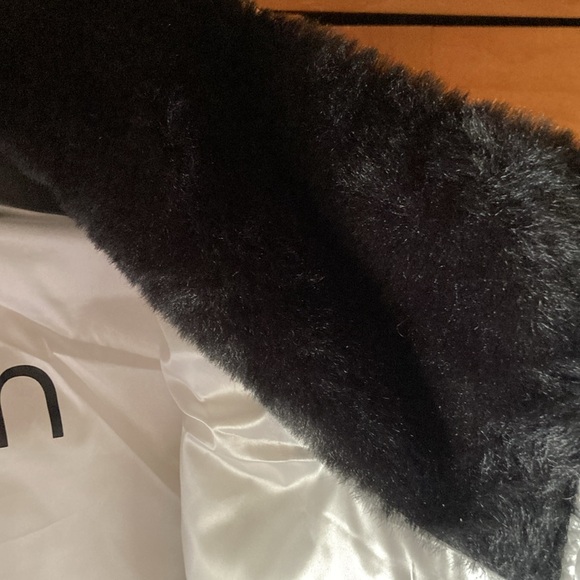 Calvin Klein Performance Hooded White and Black Ski Parka - Picture 7 of 10